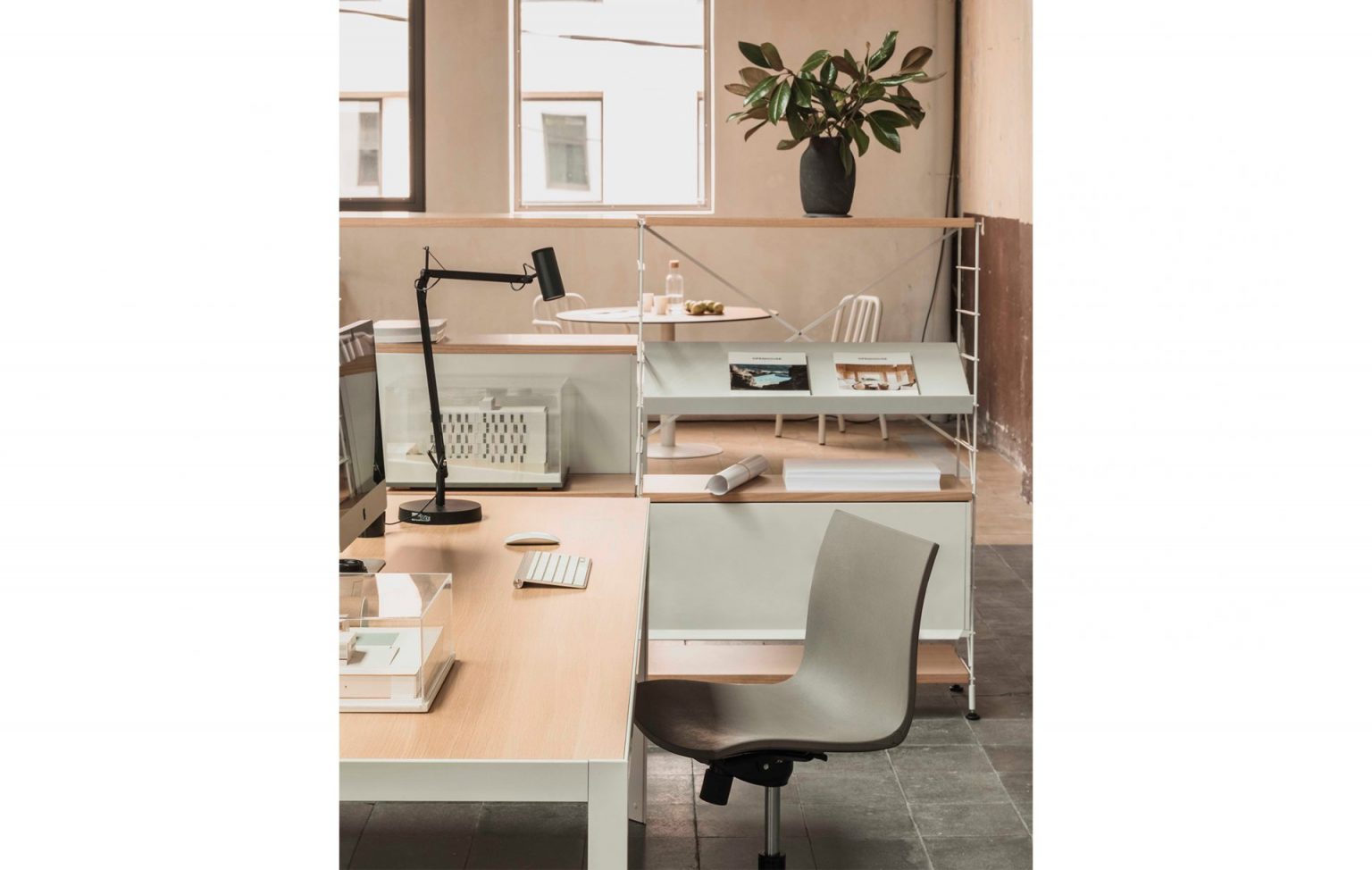 04_TRIA_shelving_system_office_08_wb-1536x974.jpg